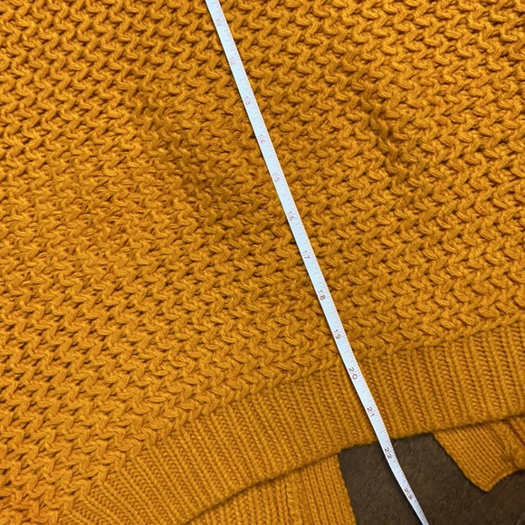 Mustard Yellow Chunky Knit Vest - Picture 12 of 12